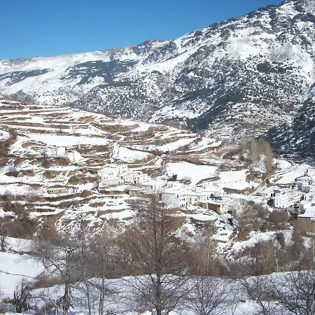 Bed & Breakfast Refugio Alpujarra Alta Trevelez