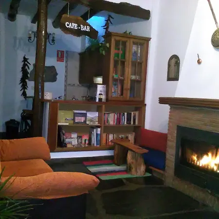 Bed & Breakfast Refugio Alpujarra Alta Trevelez